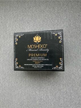 Premium Mineral Mud Mask – Black & Gold